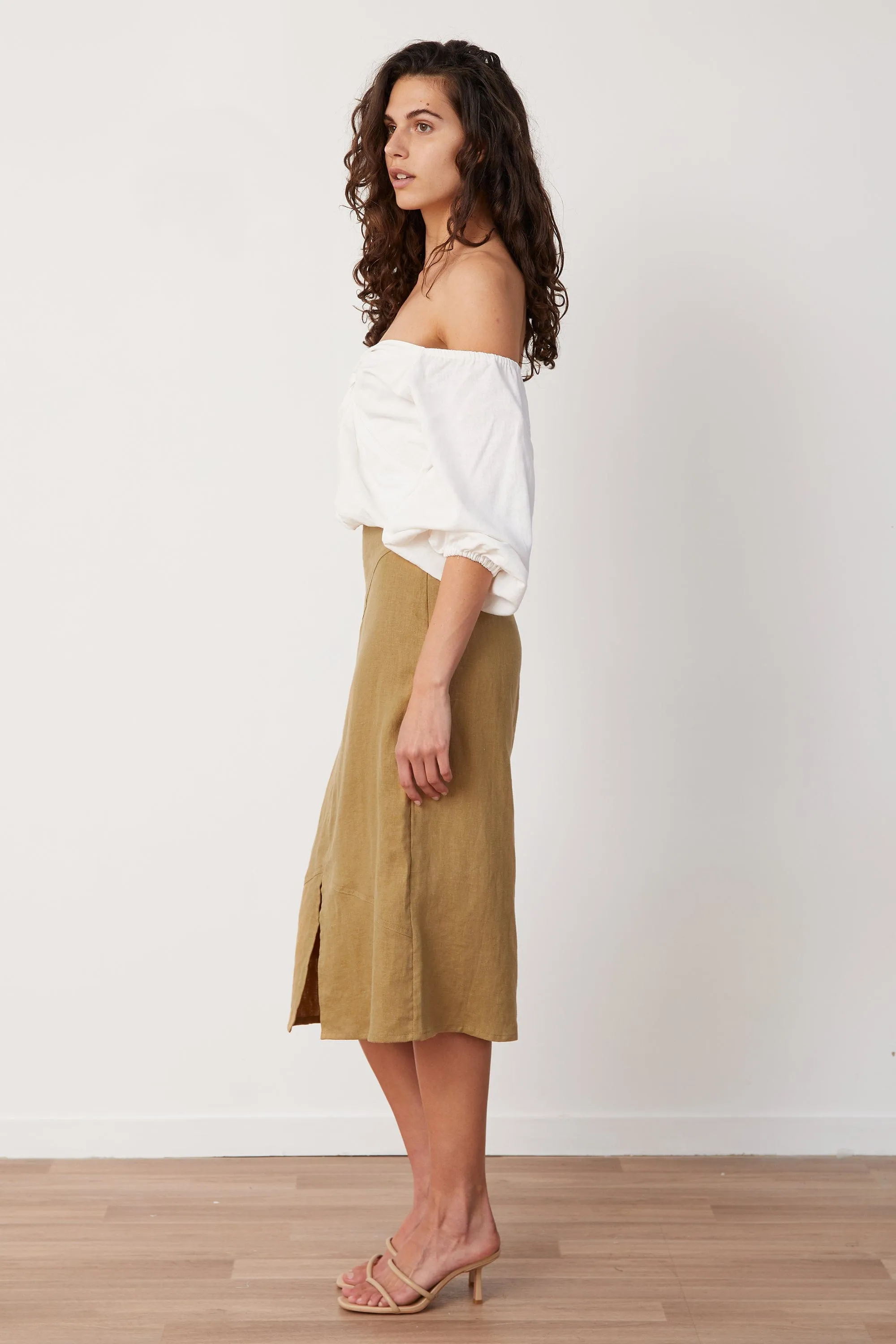 BAE | LAVIN MIDI SKIRT - ALMOND