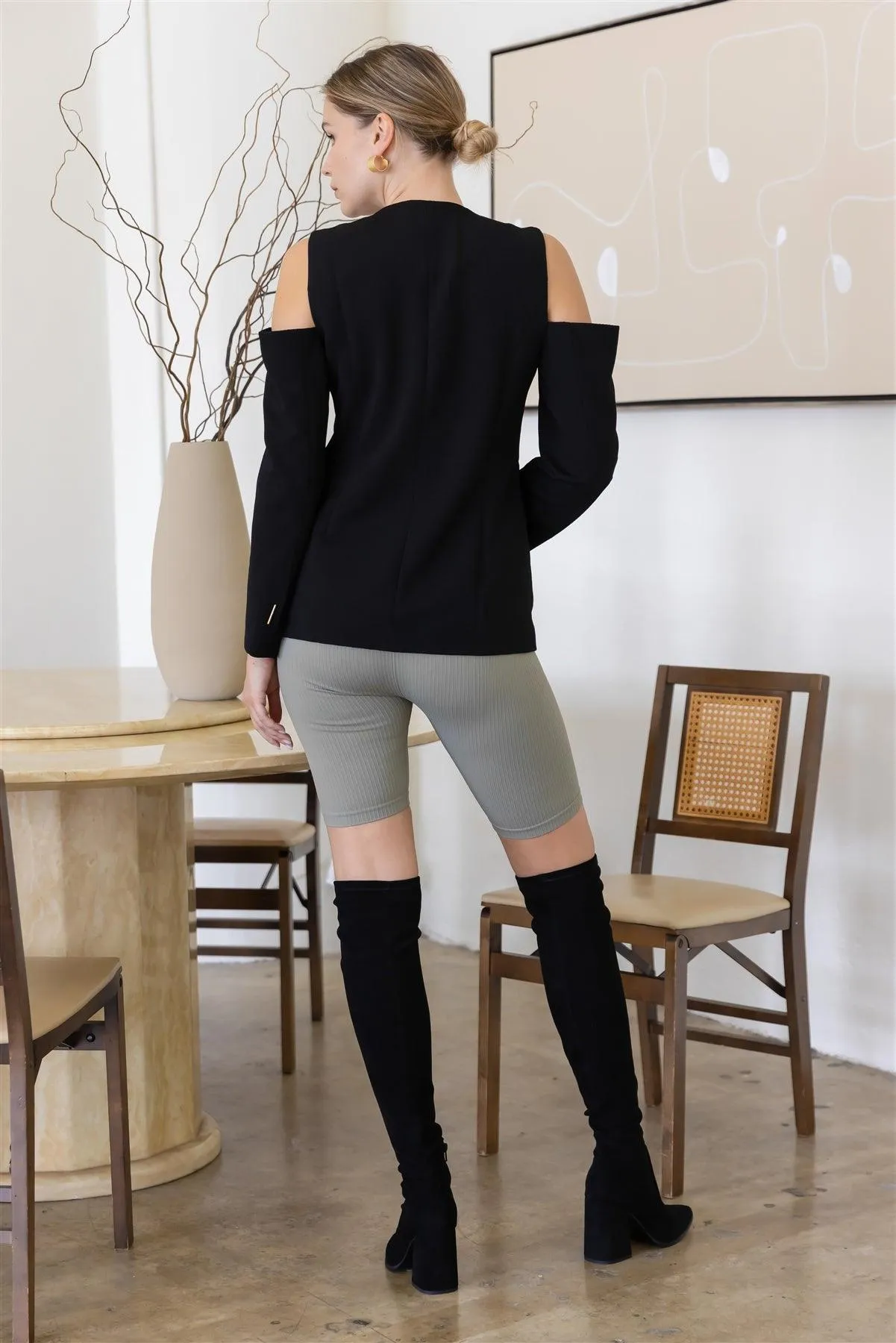 Black Textured Cold Shoulder Contrast Button Blazer /2-2-1