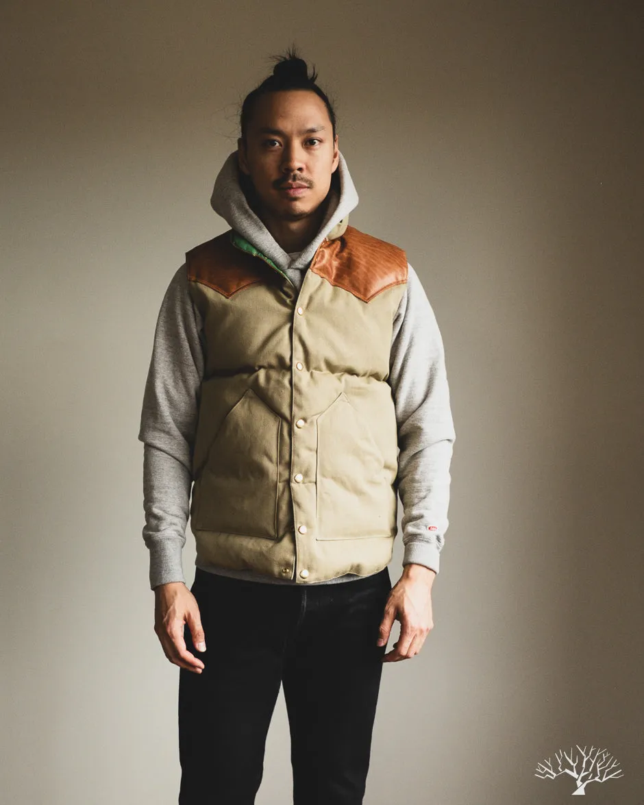 Lot 2223 - Rocky Mountain x Warehouse Canvas Down Vest - Beige