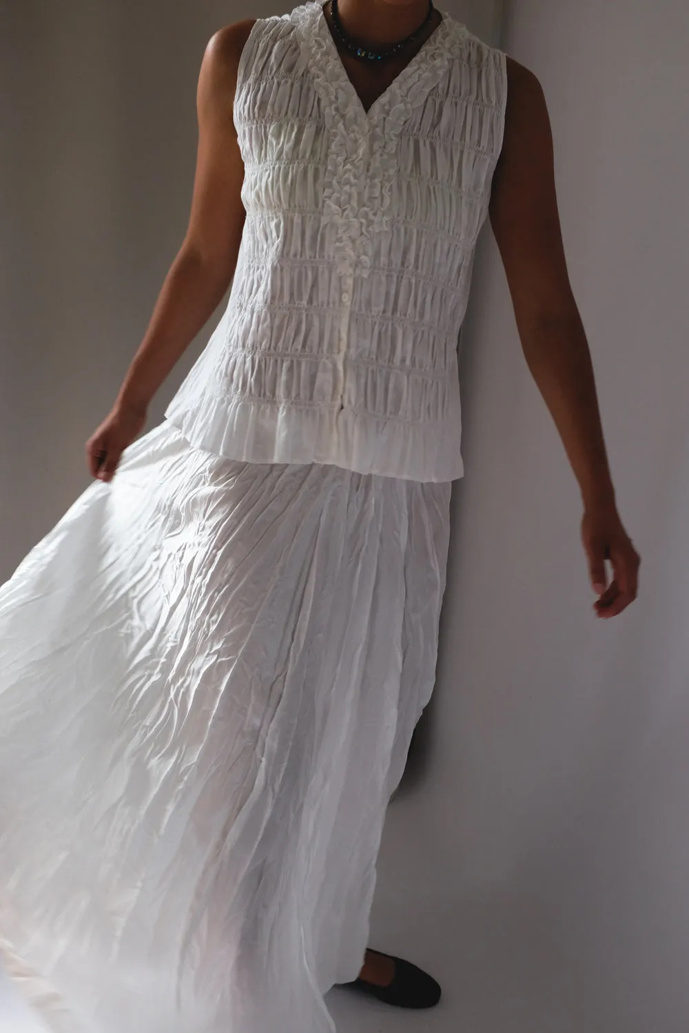 SATIN WHITE MAXI CRINKLED SKIRT