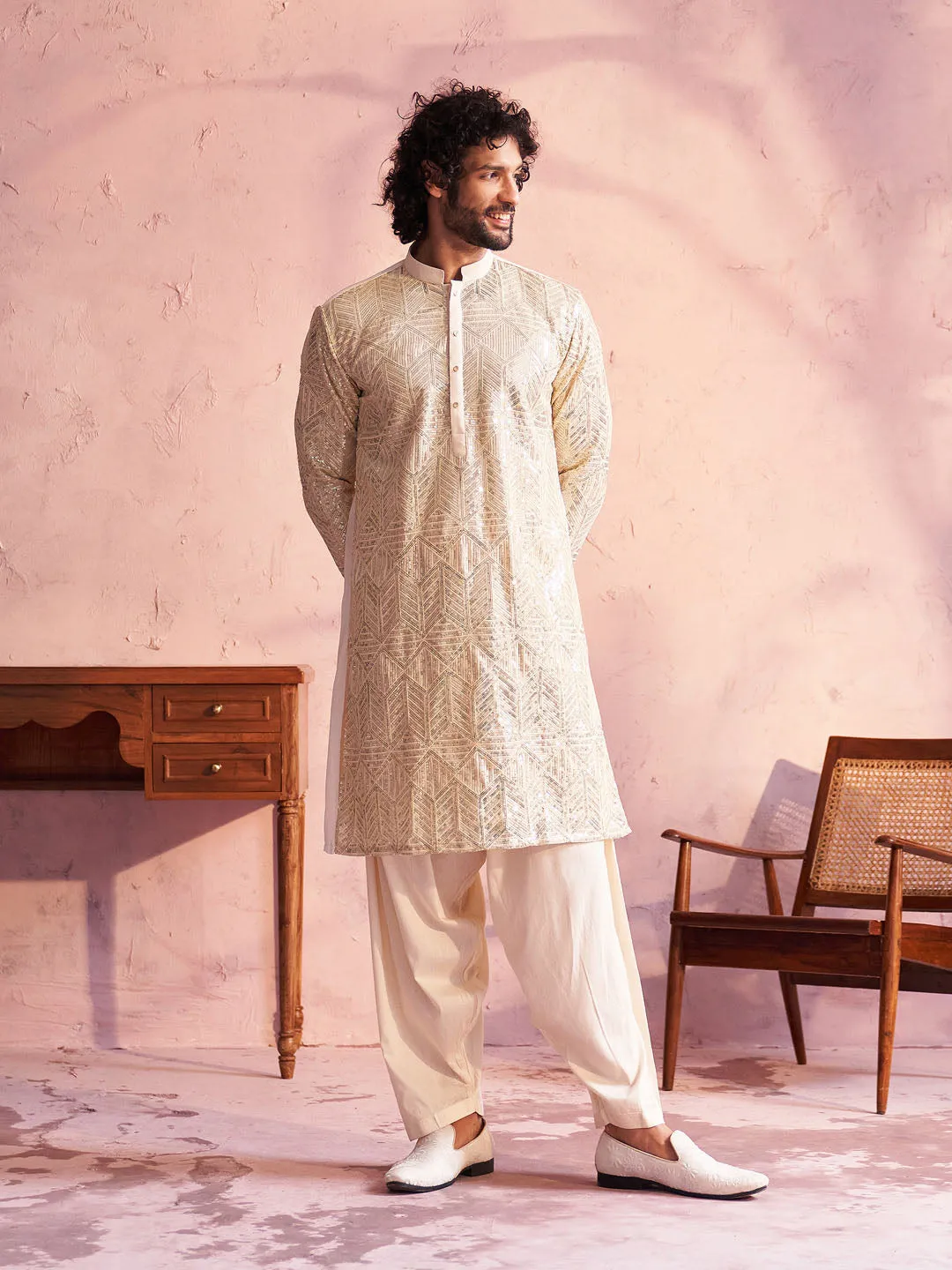 VASTRAMAY Men's Cream Georgette Kurta Set